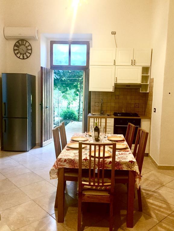 Hotel Aloha House Formia Zewnętrze zdjęcie